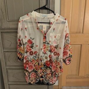 Jun&Ivy Floral Blouse